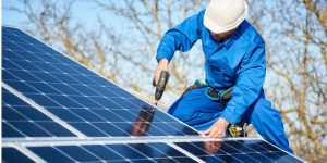 Installation Maintenance Panneaux Solaires Photovoltaïques à Coaraze